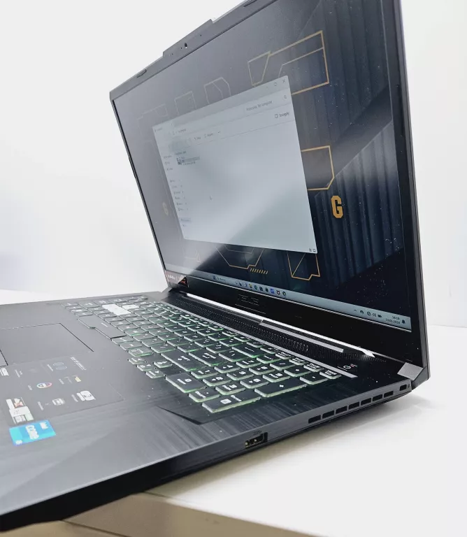 LAPTOP ASUS TUF GAMNG F17 17,3 " INTEL CORE I5 16 GB / 512 GB + PARAGON