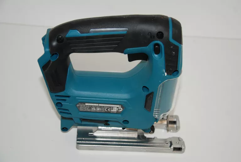 wyrzynarka-akumulatorowa-makita-jv101dz-mocowanie-brzeszczotu-205041-222245