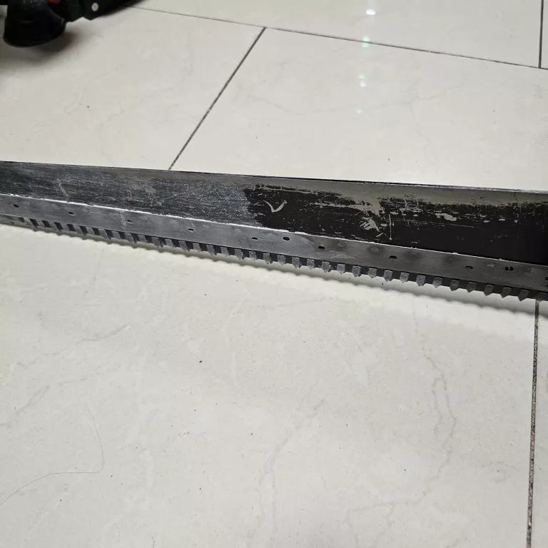 PIŁA DO PUSTAKÓW DEWALT DWE 397-Q5