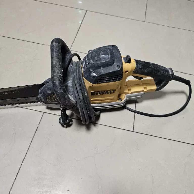 PIŁA DO PUSTAKÓW DEWALT DWE 397-Q5