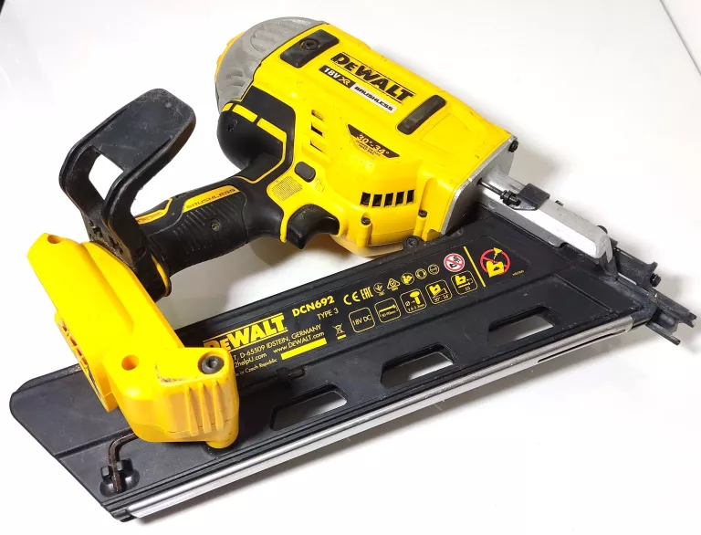 GWOŹDZIARKA DEWALT DCN 692