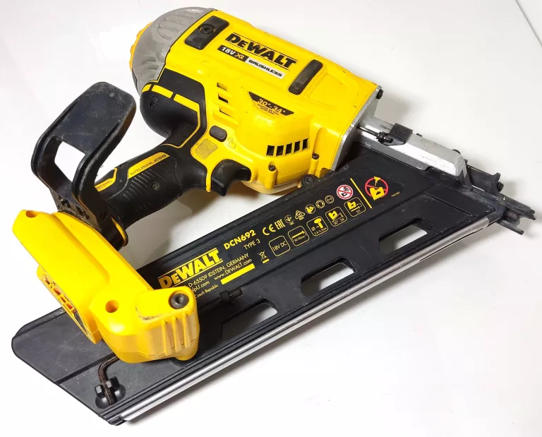 GWOŹDZIARKA DEWALT DCN 692