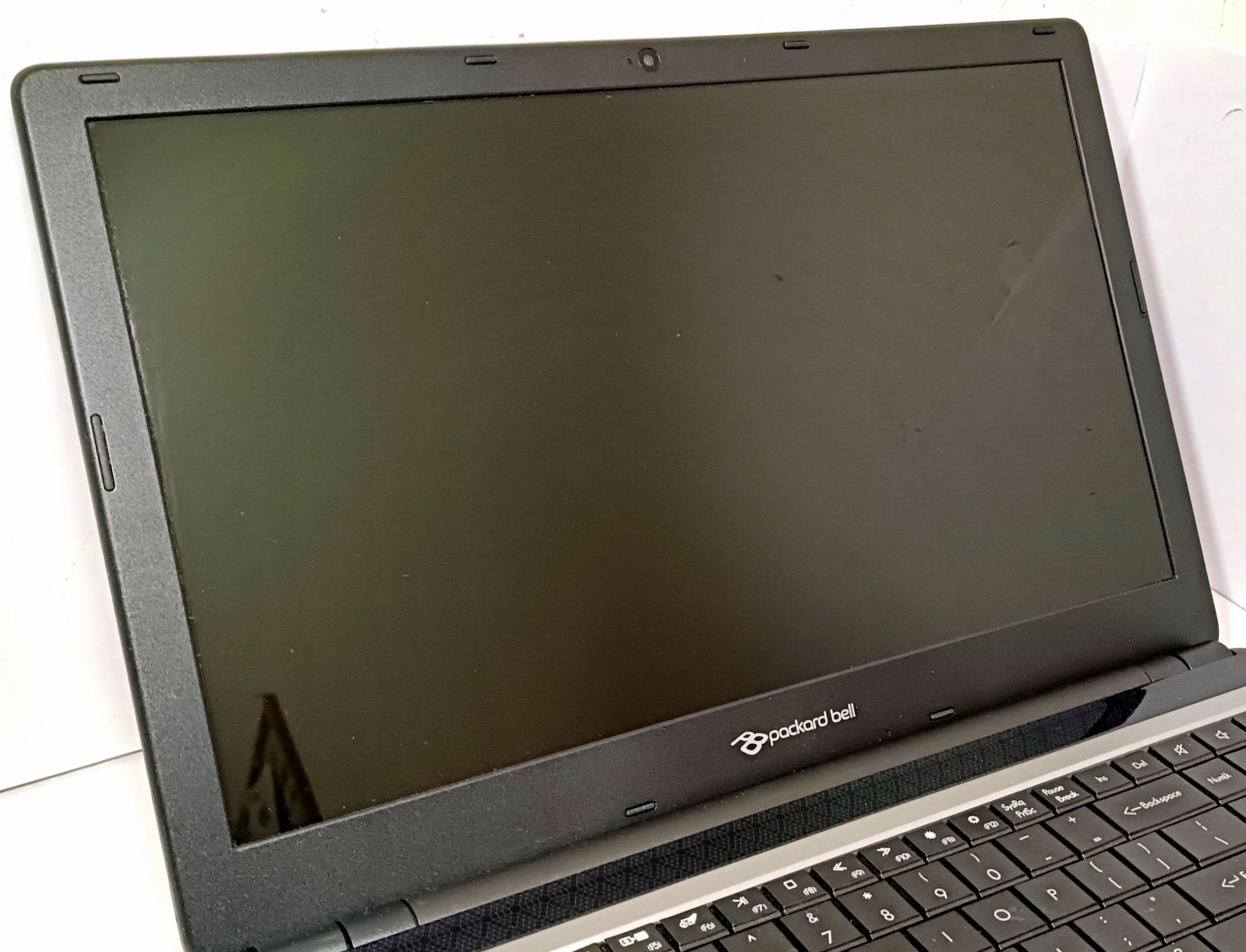 laptop-packard-bell-z5wt3-ean-gtin-5456585877622