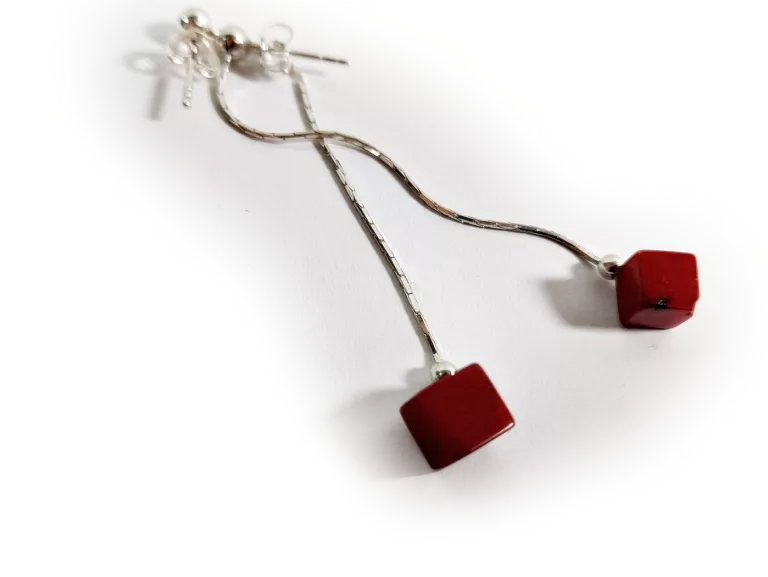 sdg185-srebro-925-kolczyki-czerwone-kwadraty-22g-wolnosci-2a-strzelce-krajenskie
