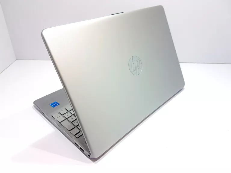 LAPTOP HP 15-DW3123NW 15.6" IPS I3-1115G4 8GB RAM 256GB SSD WINDOWS 11