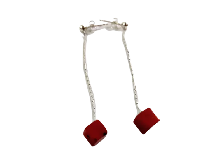 sdg185-srebro-925-kolczyki-czerwone-kwadraty-22g-rodzaj-zapiecia-2207-1