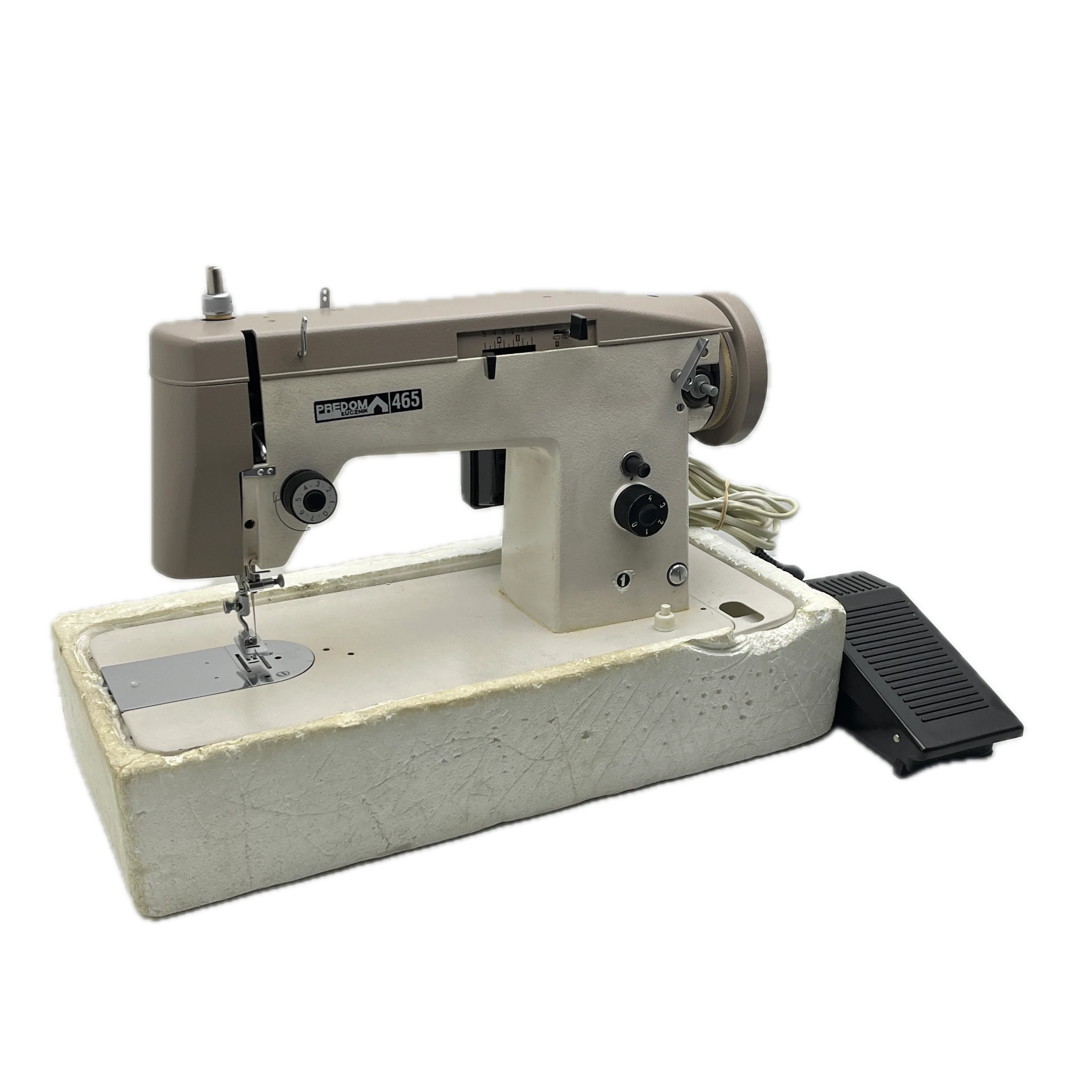 maszyna-do-szycia-predom-465-lucznik-okazja-moniuszki-1e-tychy
