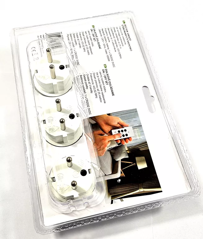 gao-zestaw-3-gniazd-sterowanych-radiowo-pilot-kolor-bialy