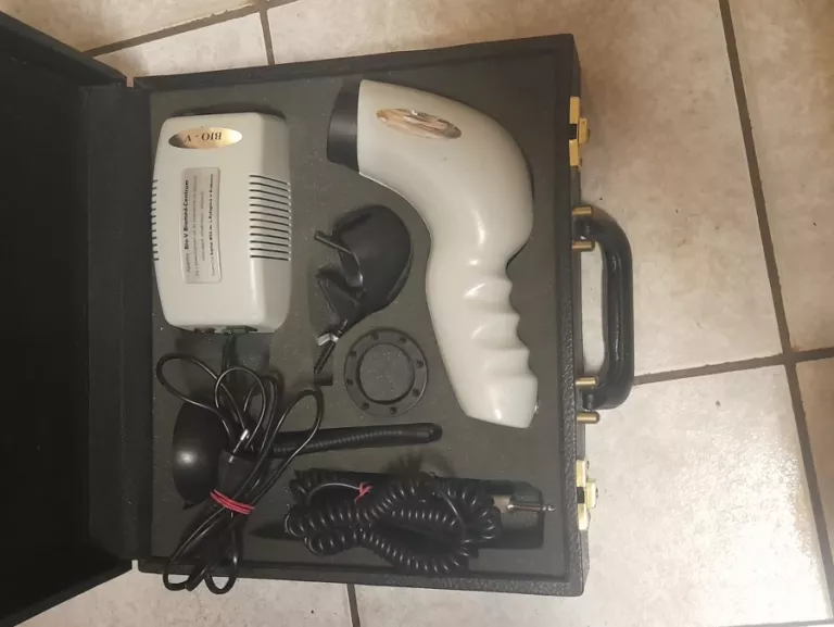 LAMPA DO MASAŻU I FOTOTERAPII BIO-V
