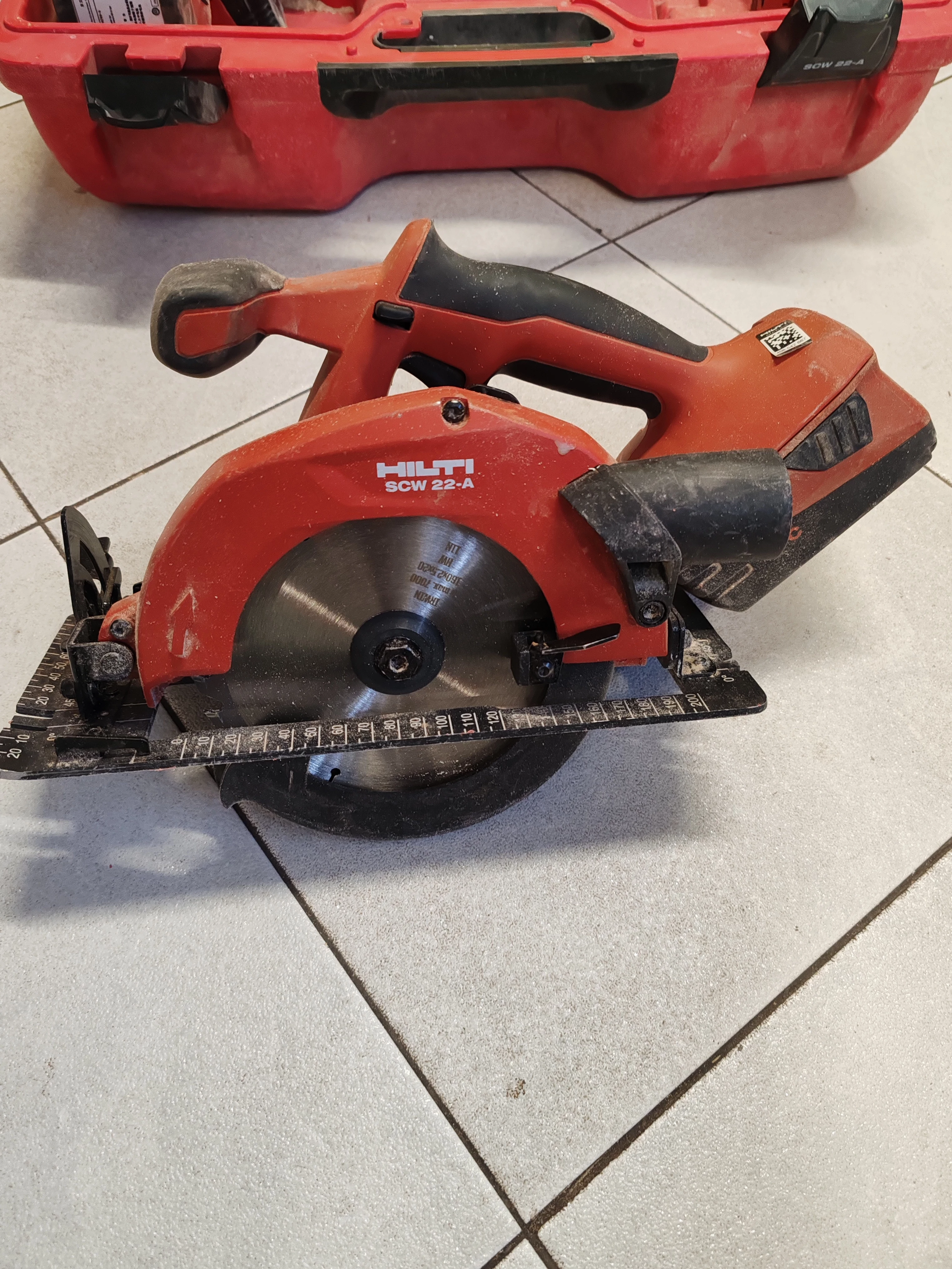 pilarka-tarczowa-hilti-scw-22-a-walizka-stan-uzywany