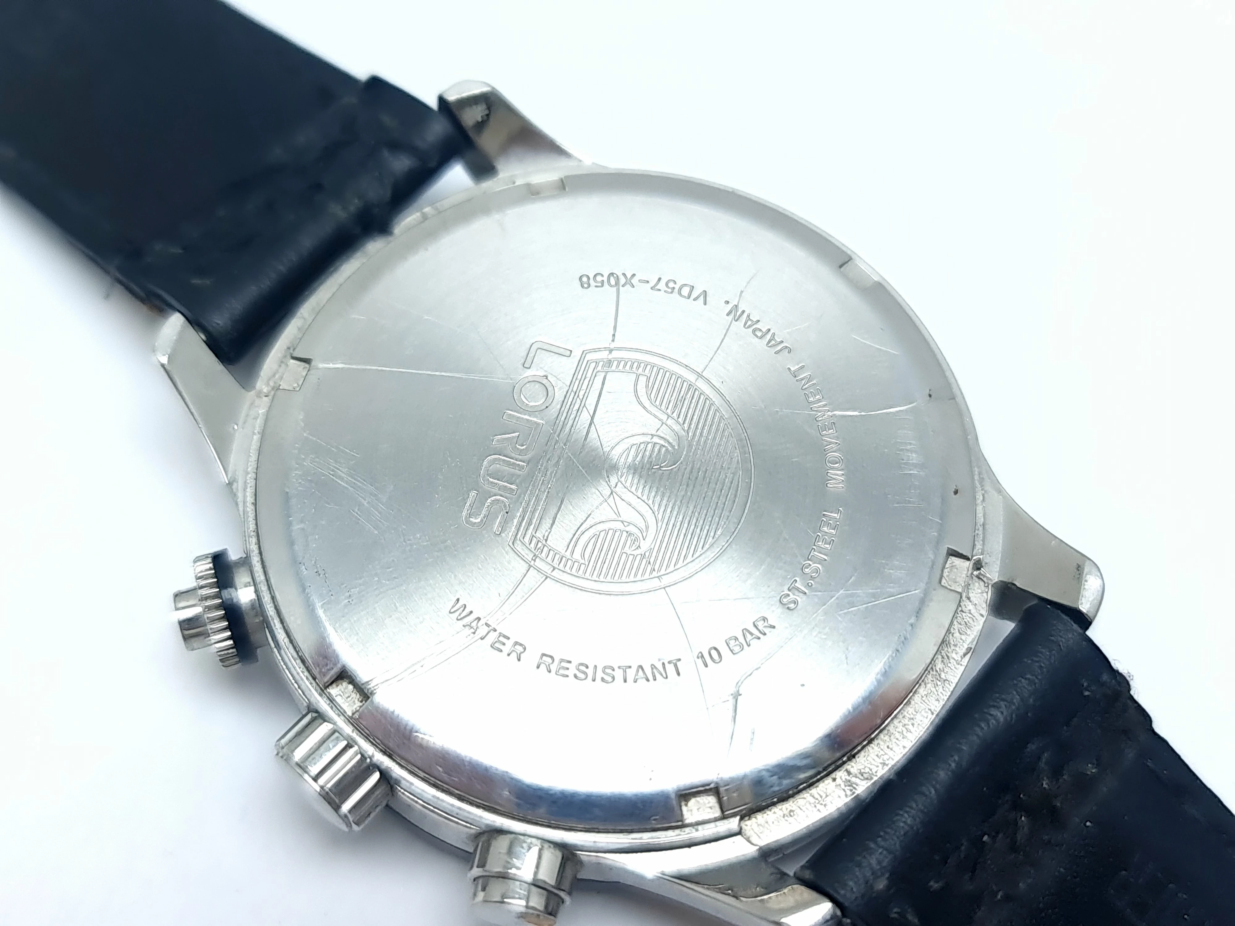 zegarek-meski-lorus-vd57-x058-ksztalt-koperty-okragla