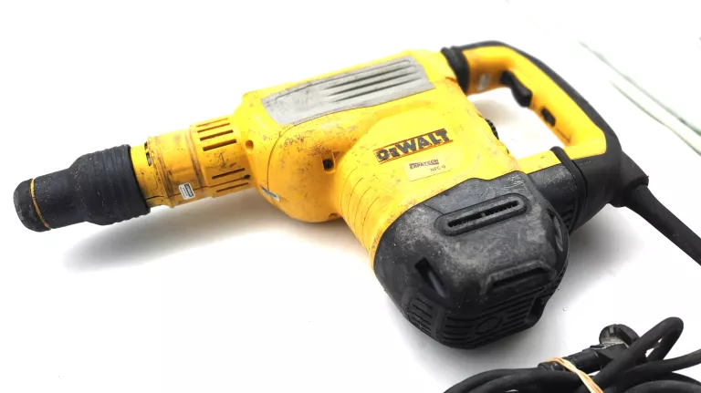 MŁOT UDAROWY DEWALT D25614-QS