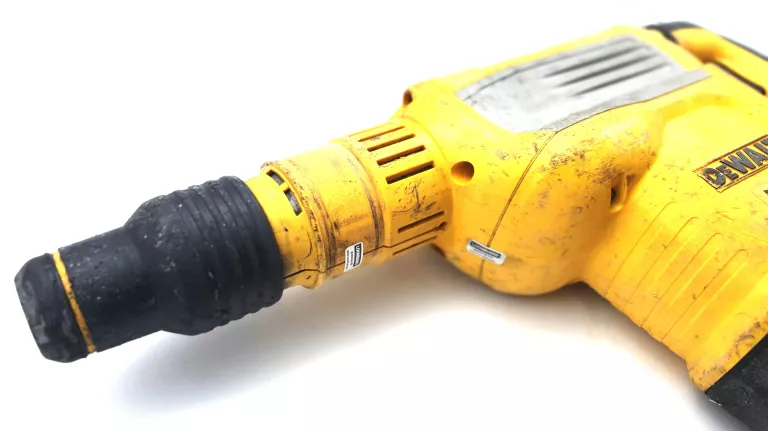 MŁOT UDAROWY DEWALT D25614-QS