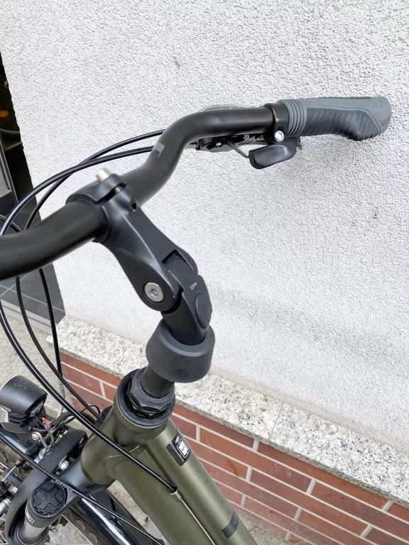 rower-trekkingowy-damski-kross-trans-30-rama-17-kola-28-rozmiar-kola-28