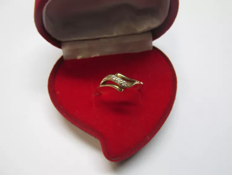 zloty-pierscionek-140g-r15-585-waga-320