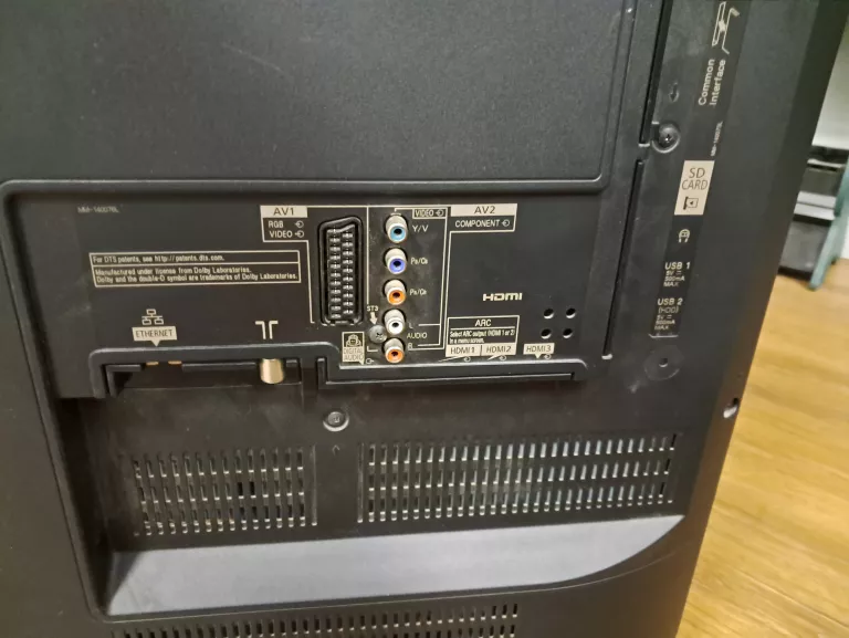 TELEWIZOR PANASONIC TX-55AX630 / PILOT