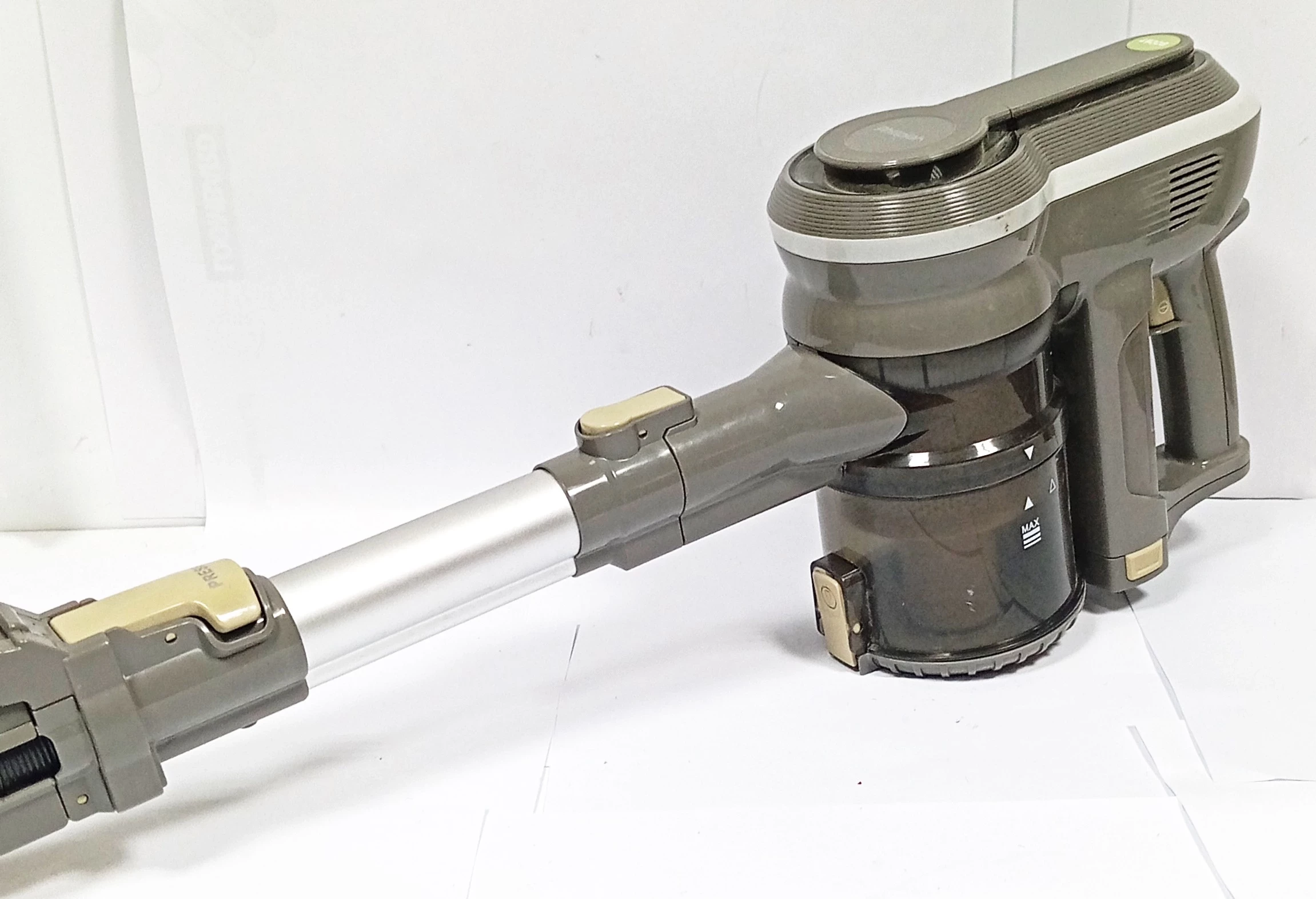 odkurzacz-pionowy-philipiak-vc-r204-kod-producenta-1