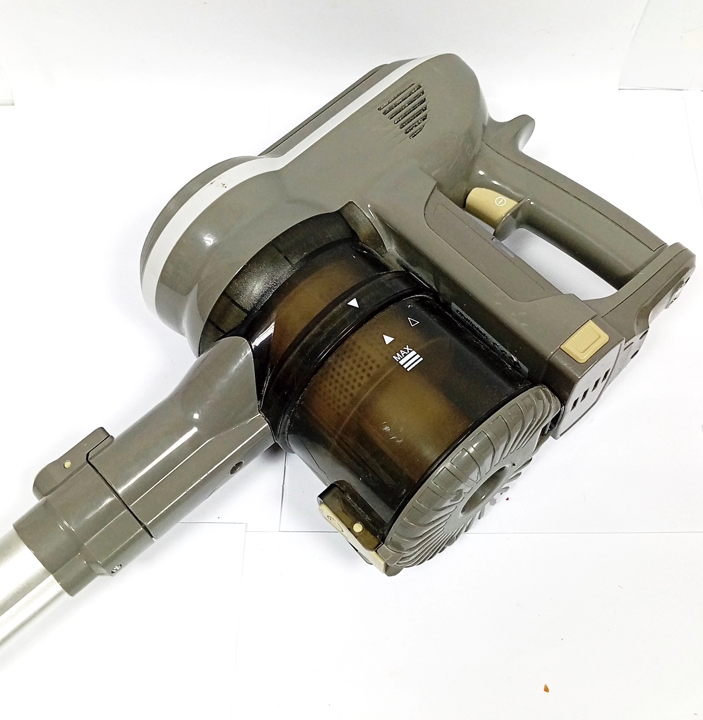 odkurzacz-pionowy-philipiak-vc-r204-stan-uzywany