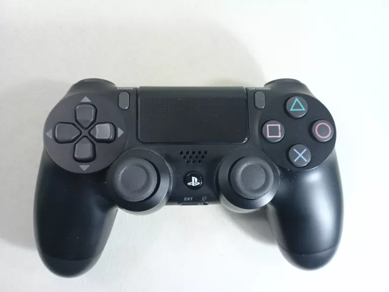 KONSOLA PS4 SLIM CUH-2216A