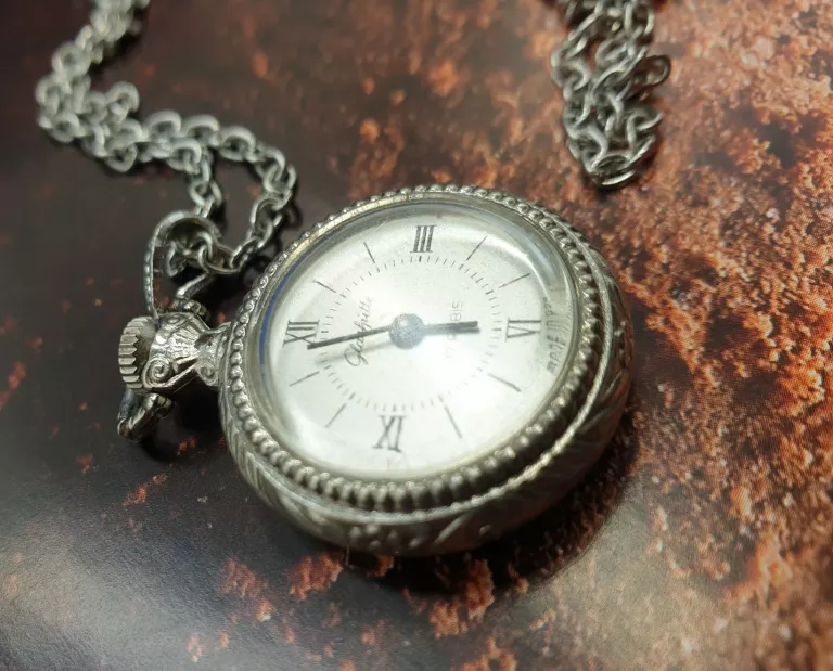 zegarek-glashutte-17-rubis-stan-uzywany