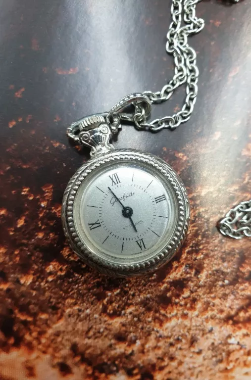 zegarek-glashutte-17-rubis-mechanizm-mechaniczny