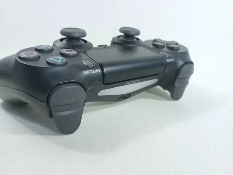 KONSOLA PS4 SLIM CUH-2216A