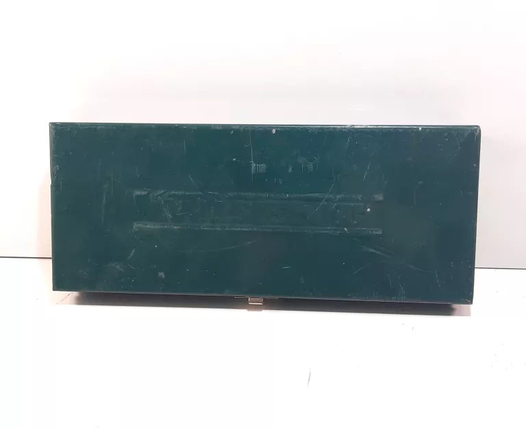 zestaw-kluczy-nasadkowych-wisent-zielona-skrzynka-stan-uzywany