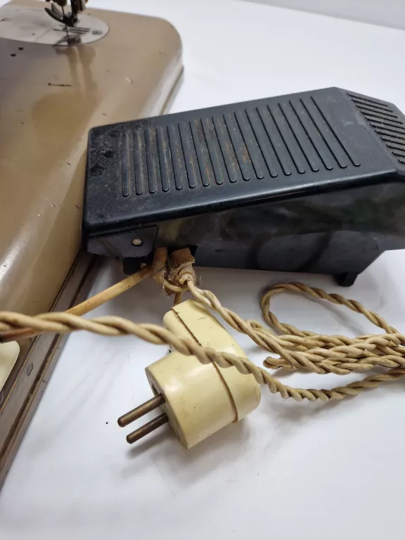 maszyna-do-szycia-tula-walizka-transportowa-product-id-e6003b07-0edf-4a3d-aa69-aa3a5a546f35