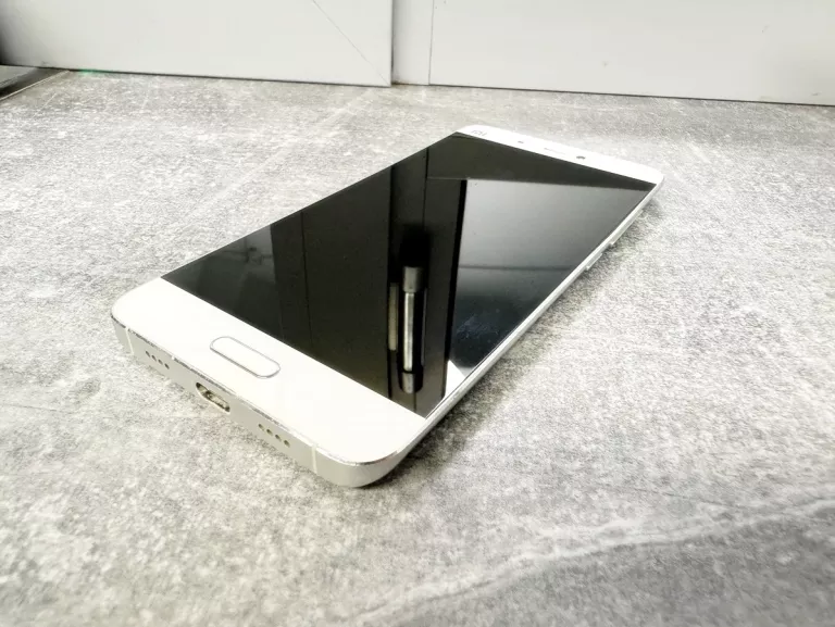 TELEFON XIAOMI MI5 3/64 GB