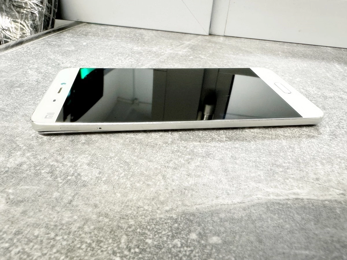 telefon-xiaomi-mi5-364-gb-typ-smartfon