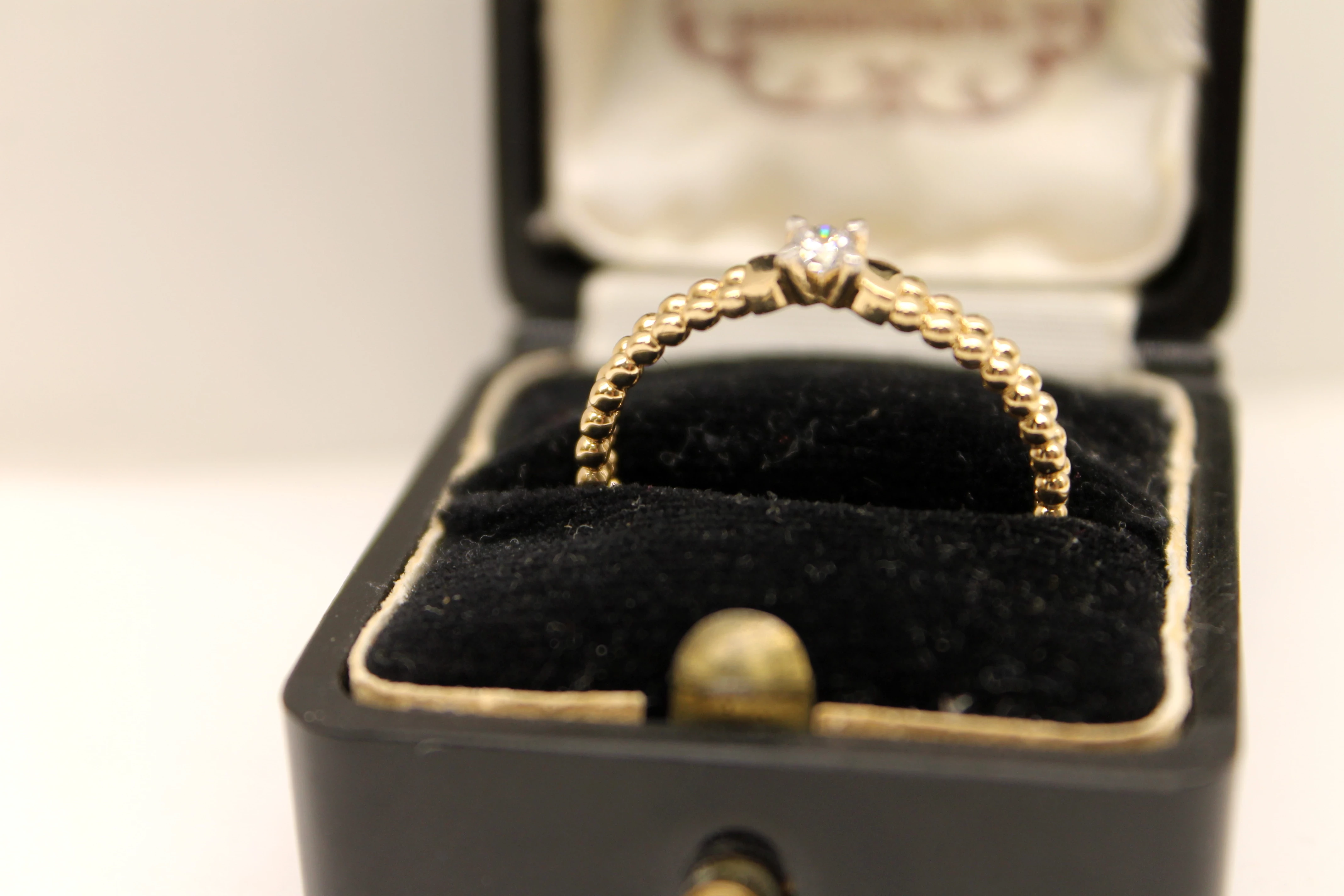 elegancki-zloty-pierscionek-265g-p585-r19-ean-gtin-5900025346587