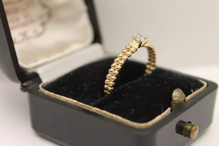 elegancki-zloty-pierscionek-265g-p585-r19-gajowicka-96-wroclaw