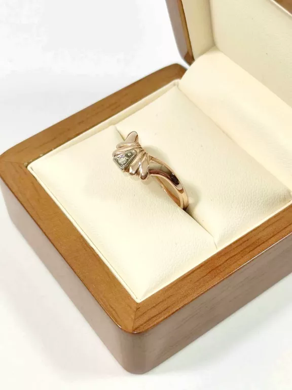 ŚLICZNY ZŁOTY PIERŚCIONEK 2,27G 585 R.20