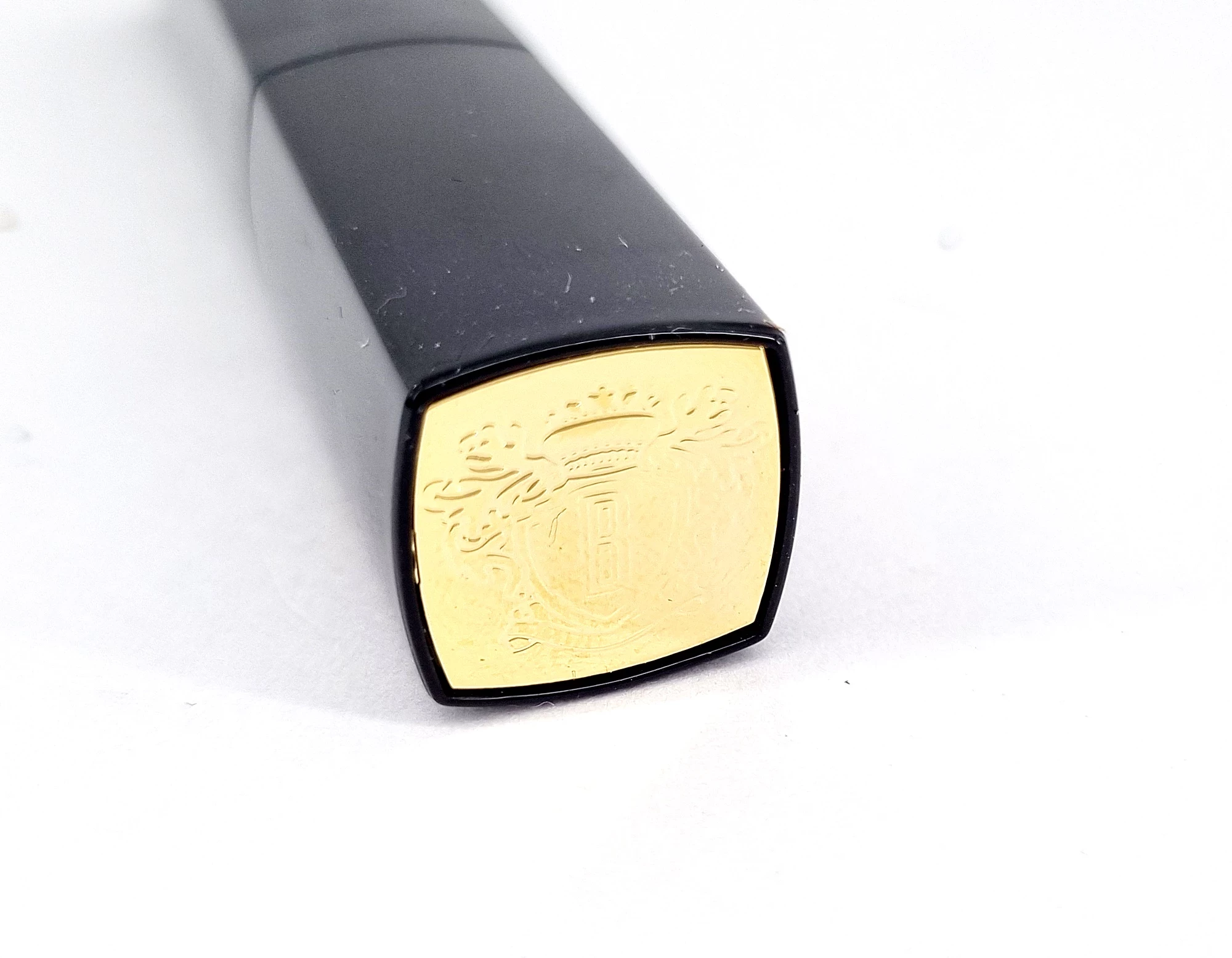 bobbi-brow-serum-concealer-warm-natural-wlasciwosci-129872-16