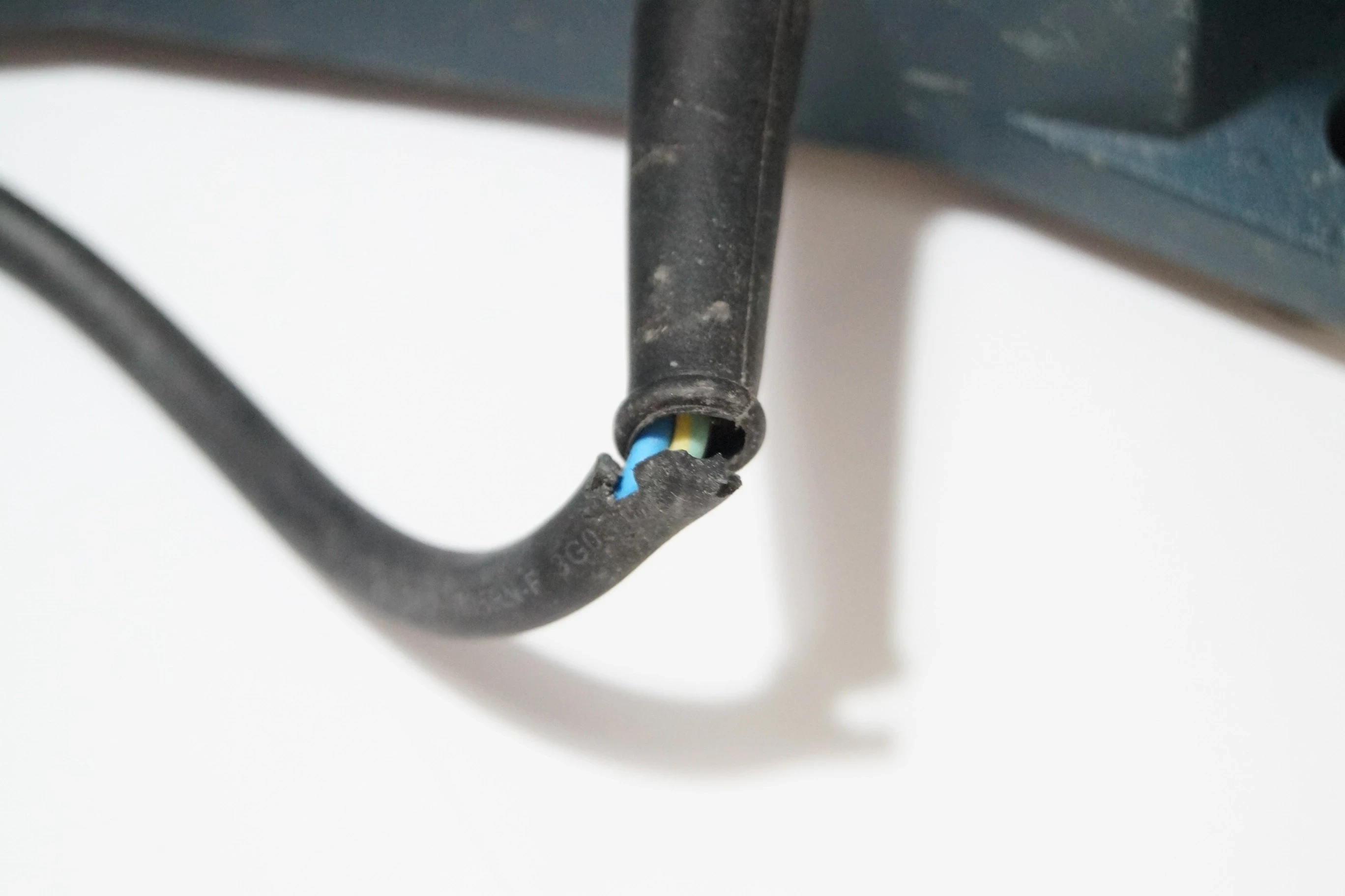 szlifierka-stolowa-bosch-gbg-35-15-stan-uzywany