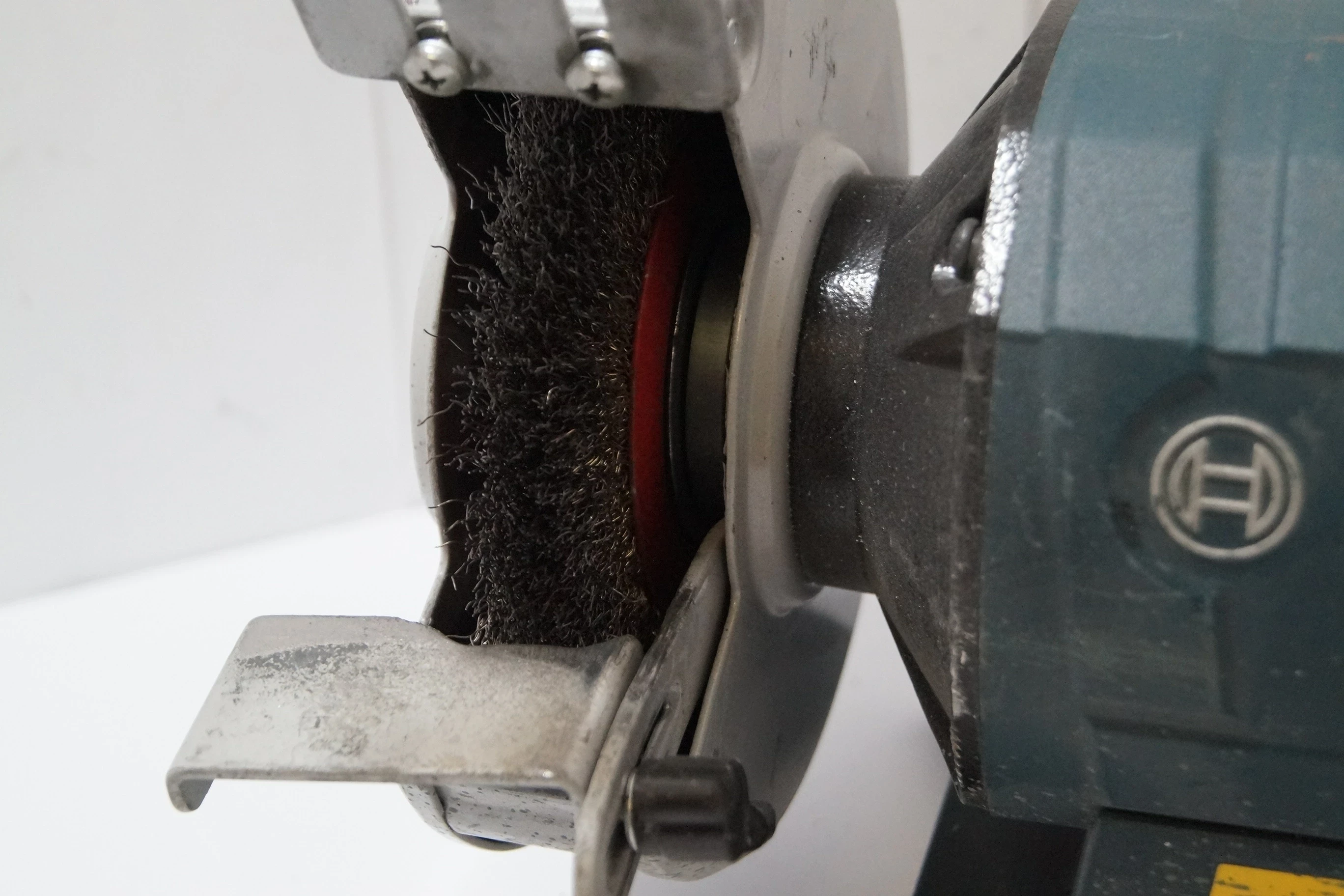 szlifierka-stolowa-bosch-gbg-35-15-kod-producenta-060127a300