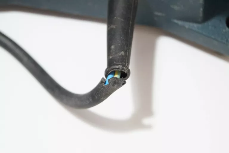 szlifierka-stolowa-bosch-gbg-35-15-stan-uzywany