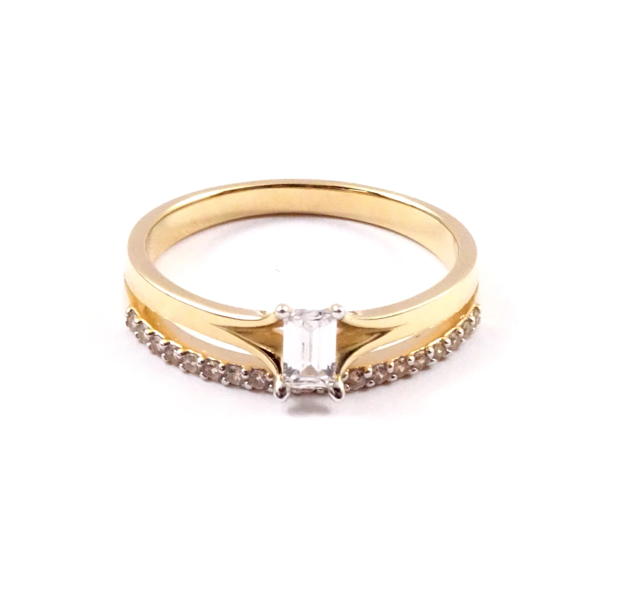 cudowny-zloty-pierscionek-proba-585-r-17-ean-gtin-5904921807760