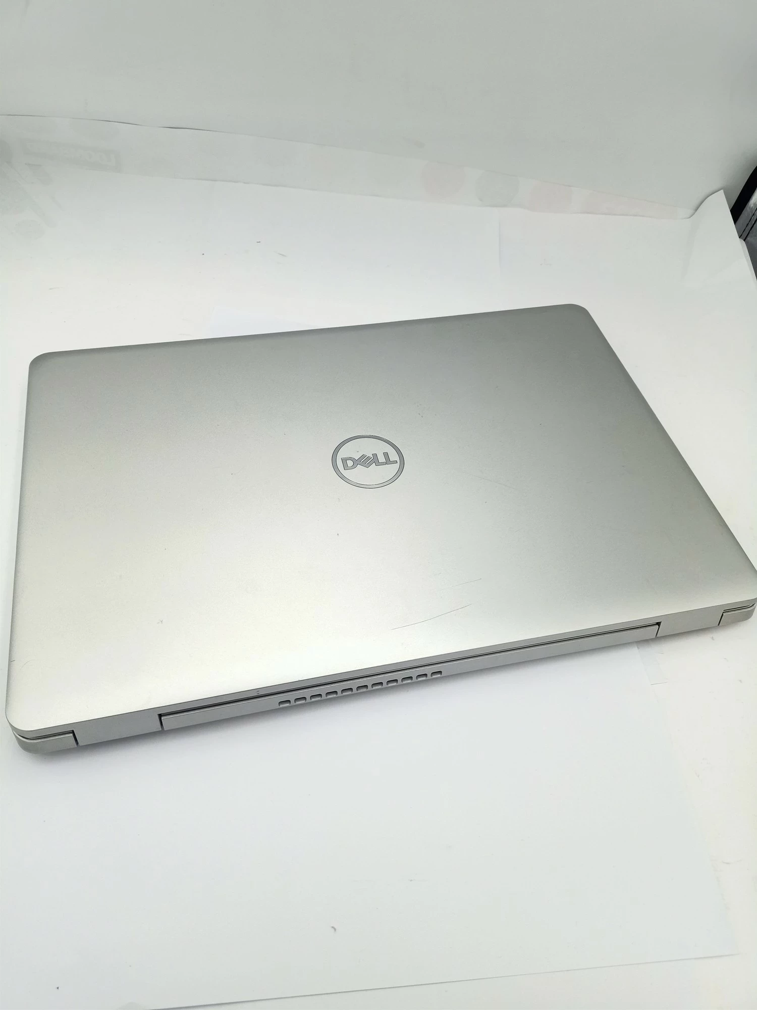 laptop-dell-inspiron-5580-p85-stan-11323-2