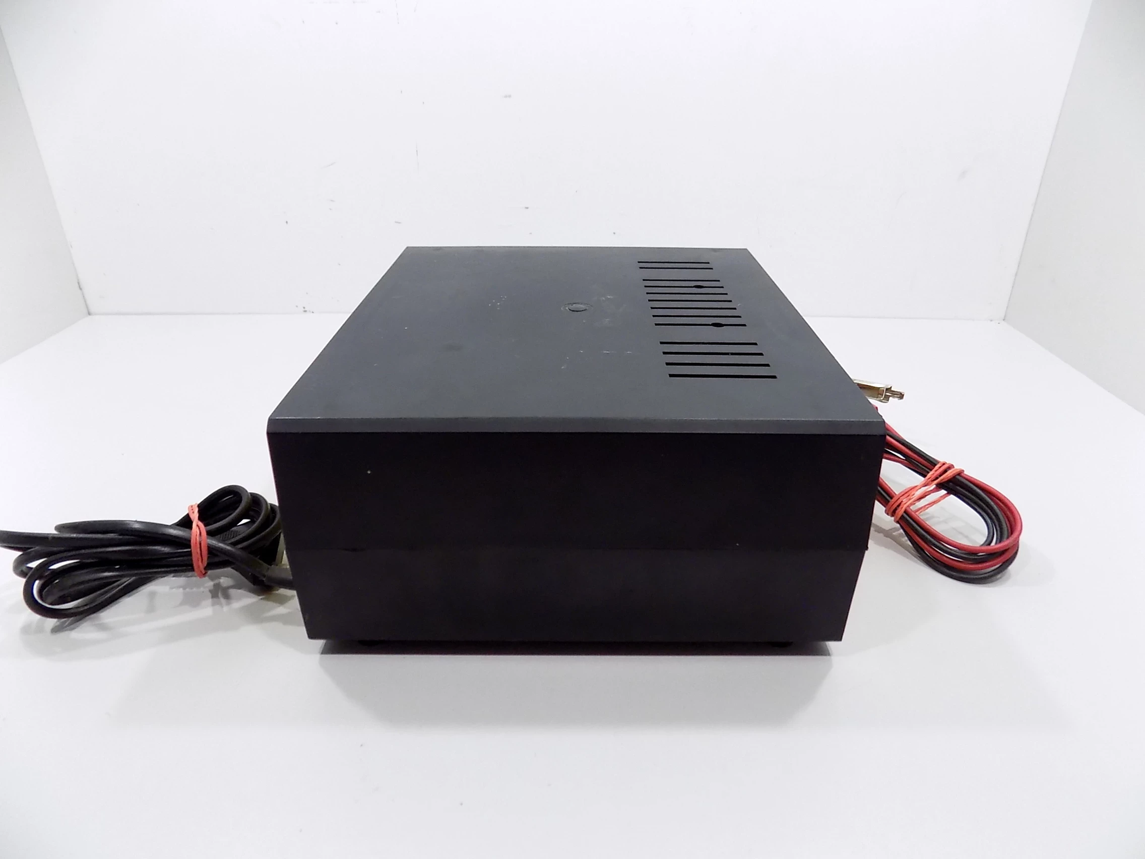 zespol-prostownikowy-prostownik-en-60335-2-29-12v-15a-natezenie-maksymalne-15