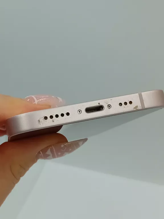 SMARTFON APPLE IPHONE 13 256 GB RÓŻOWY KONDYCJA BARTERII 94%