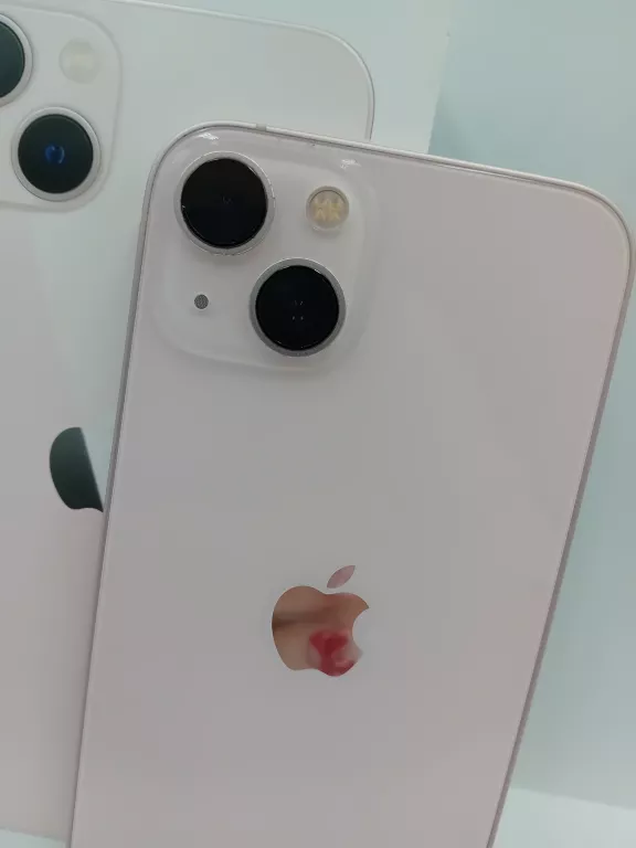 SMARTFON APPLE IPHONE 13 256 GB RÓŻOWY KONDYCJA BARTERII 94%