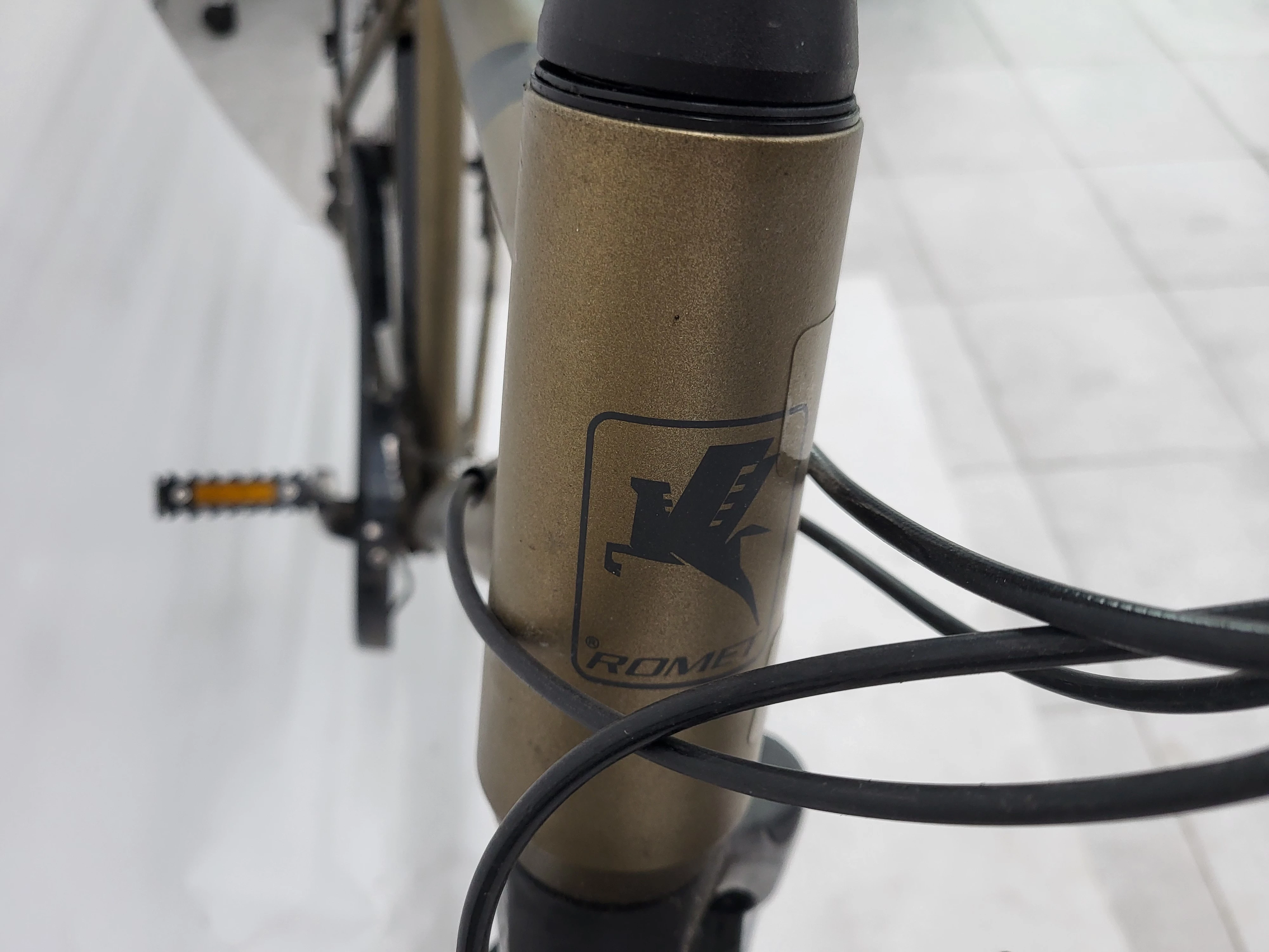 rower-romet-wagant-5-ciemno-zloto-28-meski-dodatkowa-kierownica-korba-207186-230966