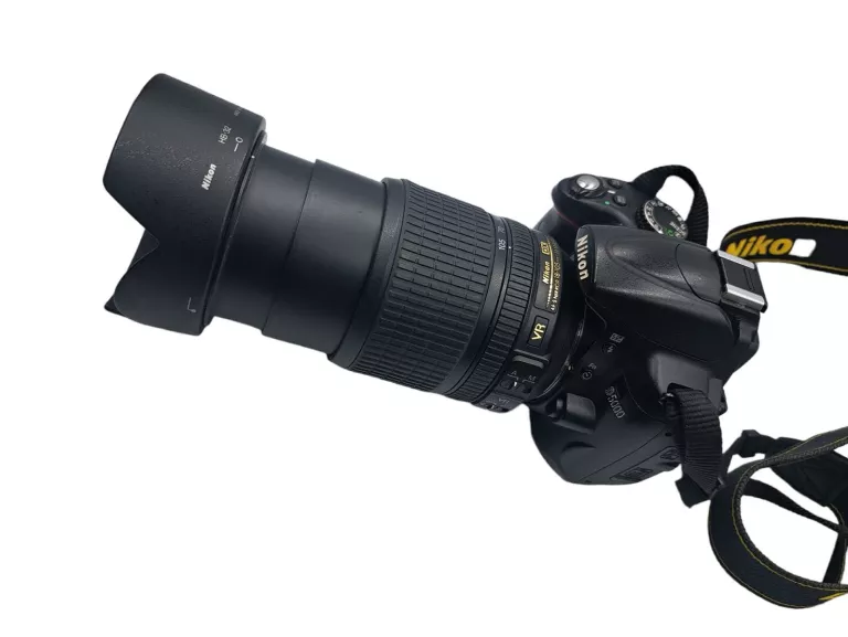 APARAT NIKON D5000 + OBIEKTYW NIKKOR 18-105 MM + TORBA I AKCESORIA OPIS!