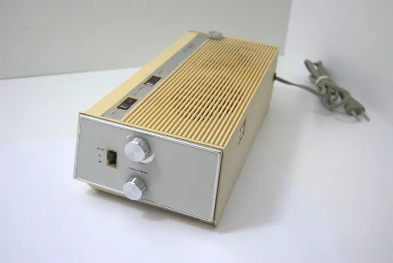 RADIO Z ZEGARKIEM SABA CLOCK G (LATA '70)