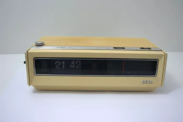 RADIO Z ZEGARKIEM SABA CLOCK G (LATA '70)