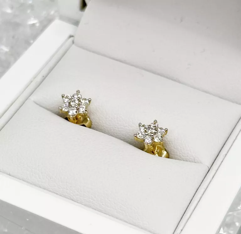 malutkie-zlote-kolczyki-pr-585-122-g-gajowa-70-wroclaw