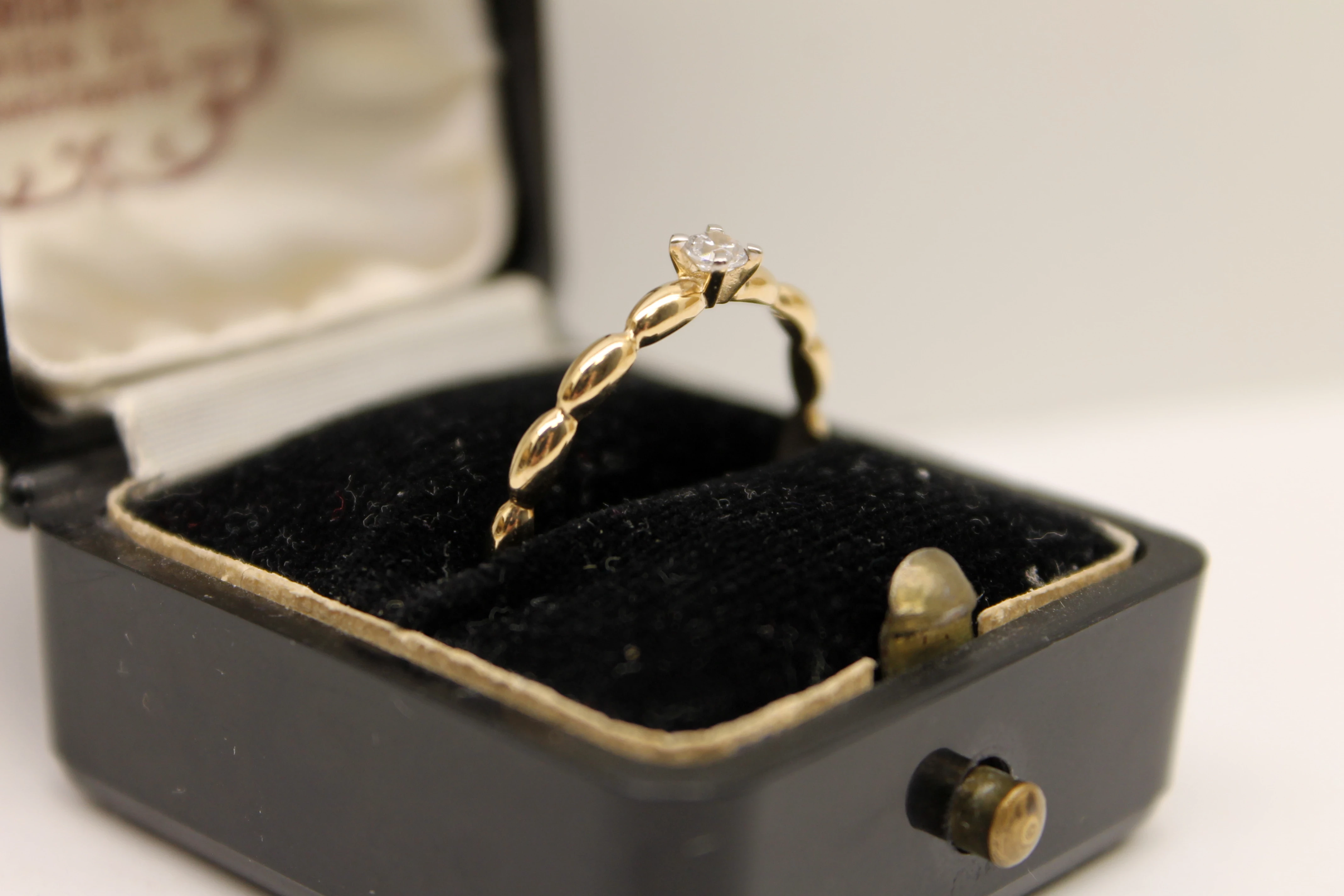 klasyczny-zloty-pierscionek-195g-p585-r20-gajowicka-96-wroclaw