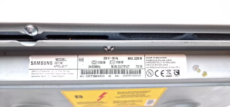 KUCHENKA MIKROFALOWA SAMSUNG GE73M