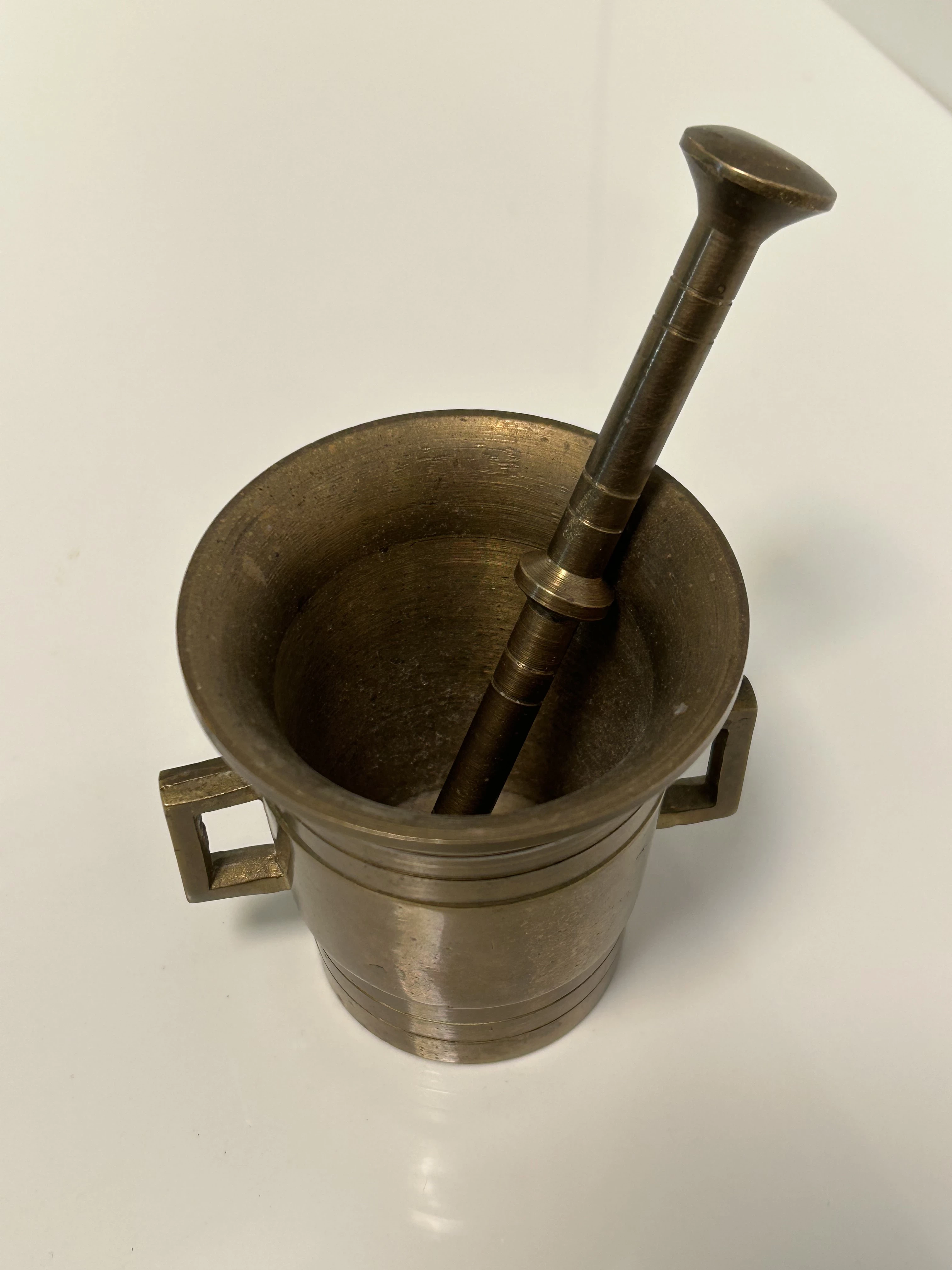 mozdzierz-mosiezny-stan-nie-wymaga-renowacji